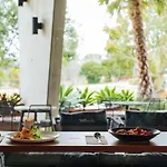 Eatons Hill Hotel