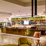 Eatons Hill Hotel
